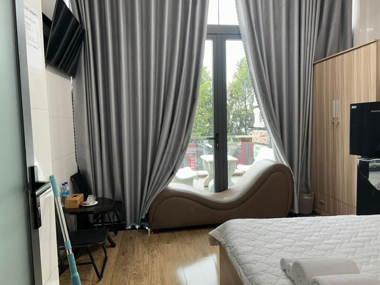 Hotel Hong Cam Trung An Екстериор снимка